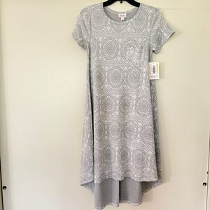 NWT Lularoe Carly Dress XXS Gray & White Lace Pattern Short Sleeves High-Low Hem